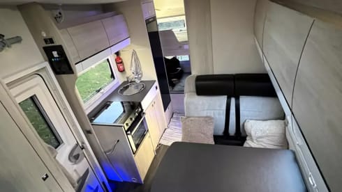 Karen the PeakTrail Explorer – 6 berth Chausson Flash C646 from 2019