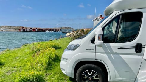 A fully equipped camper for wonderful camping holidays.