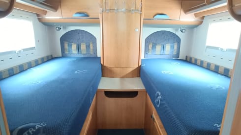 Hymie – Camping-car Hymer 4 places intégré depuis 2007