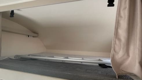 SEAL 50 FAMILY SPECIAL – 6 berth Rimor alcove from 2021