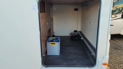 Trend Nomad – Go explore, luxe camper (2022) vol opties en complete inventaris