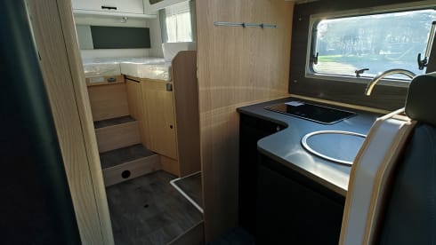 4p Sunlight semi-integrated uit 2024