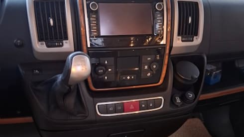 2p Hymer integrated uit 2012