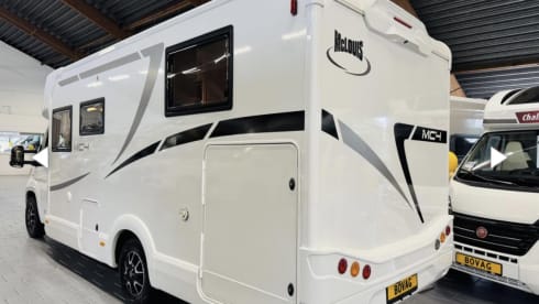 4p McLouis semi-integrated from 2019