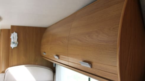 Superbrig 689TC – Fantastic family camper 7 person bunk beds Superbrig 689 TC