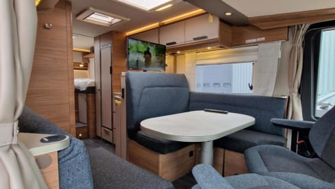 Knaus Live 1 700 meg 2022 (Aut, 180hp, LED lighting, air conditioning, carplay, TV)