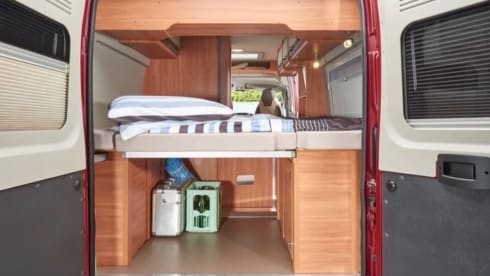 Luxury off grid bus camper from 2018