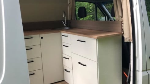 Bennie – 2p Mercedes-Benz bus from 2006