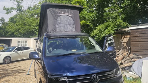 PRESLEY – 4 berth Volkswagen campervan from 2013