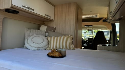 Complete Camperbus – Pössl camper Automaat met dakairco