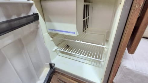 Even2 – Confortevole camper appena ristrutturato 5 posti viaggio 5 posti letto