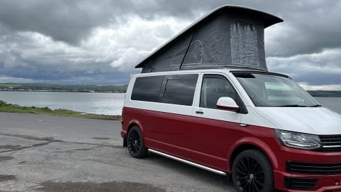 Munroe – Stylish VW Transporter T6 LWB Campervan for Adventure & Comfort