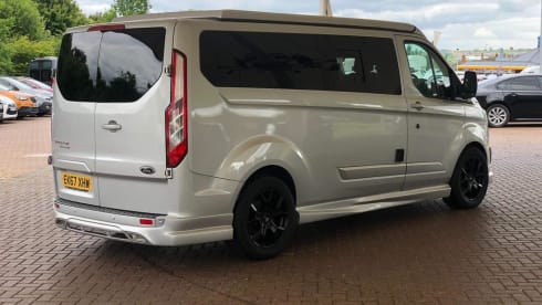Galli 2.0 – 4 berth Ford Camper with Skyline Roof