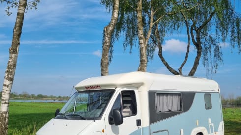 4p Dethleffs semi-integrated from 2004