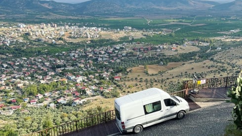 Borrie – Mercedes Sprinter campervan from 2010 (Automatic)