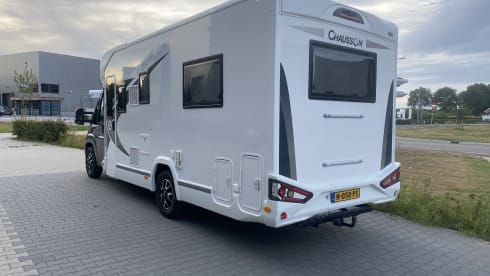 4p Chausson 711 semi-integrated from 2019