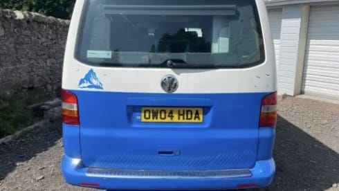 Sky – 4 berth Volkswagen Transporter campervan 