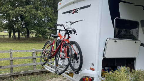 Pilote P710 Luxury 4 Berth • Otley Pickup • Explore Yorkshire Dales