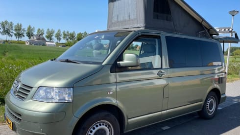 California  – 4 pers. Volkswagen bus camper