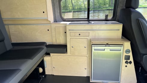 HNB-47-G – 2p Fixxter campervan from 2019