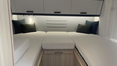 Casita on Wheels –  Luxury 4/5p Sun Living semi-integrated from 2022 off-grid