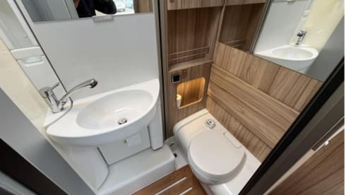 2p Hymer semi-integrated from 2019