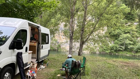 Camper Peugeot a 2 posti letto dal 2026