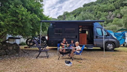 Super nice Fiat Ducato Karmann bus camper
