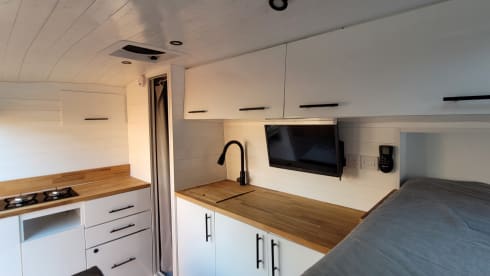 Brody – Superb 2 Berth Campervan with full size double bed and shower