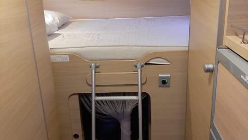 Fijne ruime camper 2 tot 6 persoons