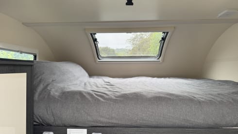 Rollerteam Zefiro 675 Auto, 5 Berth Family Motorhome