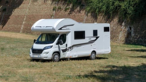 XGO King 3 – Brand new luxury 4-person camper