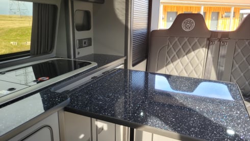 Van Greta  – 4 berth T6.1 Volkswagen Campervan