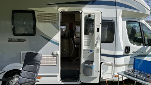 Luxury double queen bed camper Chausson – Fully furnished 