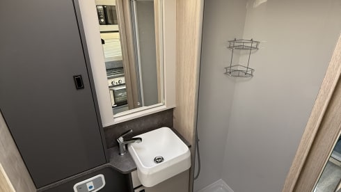 Auto Trail F74 2025 FXZ – Auto-Trail F74 2025 AUTO