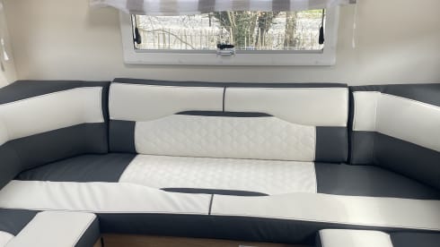 James  – 6 berth Roller Team alcove from 2023