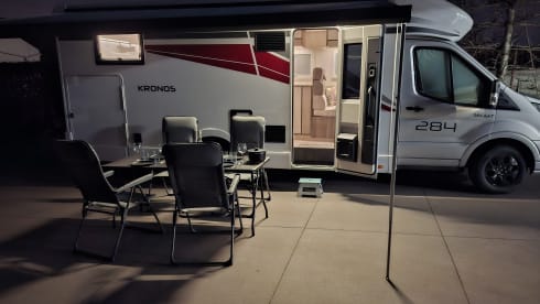 5p Roller Team semi-integrated uit 2025