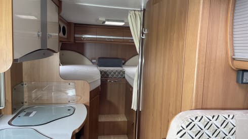 Breeze – Nice handy camper with all conveniences