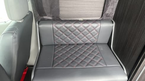 Poppy – 2 berth Volkswagen Crafter from 2008
