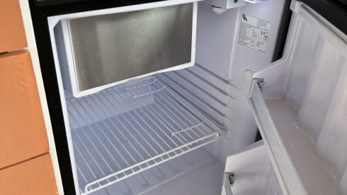 Kimper de Camper – 2p Renault Master with air conditioning and heating 