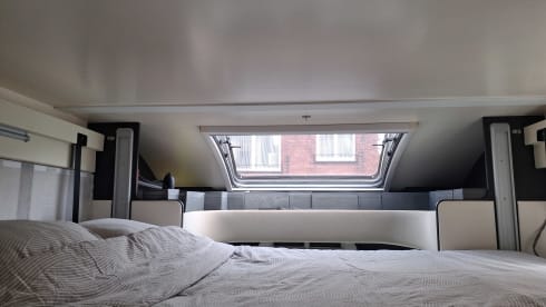 Luxury 4p Ford Kronos Roller Team 2021 for rent – Travel in comfort!