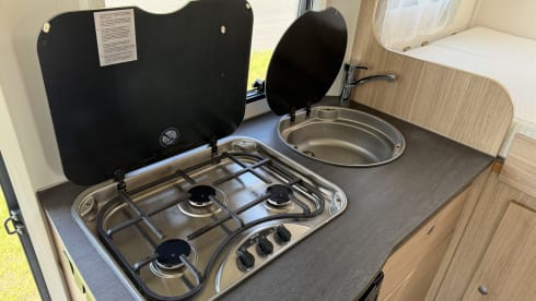 Capron Sunlight T60 – 3p Sunlight semi-integrated uit 2019