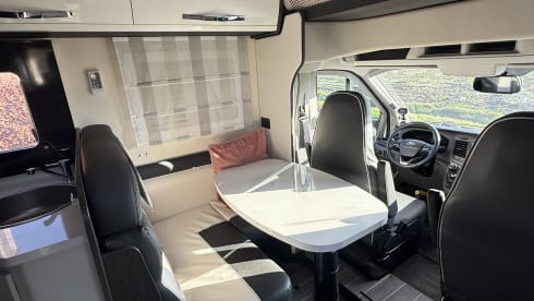 5p Ford alcove uit 2020