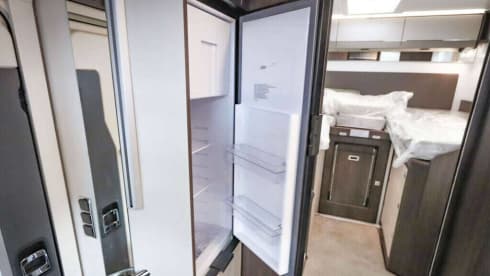 3 – 5p Benimar semi-integrated from 2024