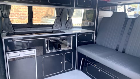 Basil – 2021 VW T6.1 Campervan hire