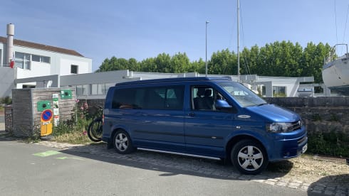 Dora – Camper Volkswagen a 2 posti letto del 2014