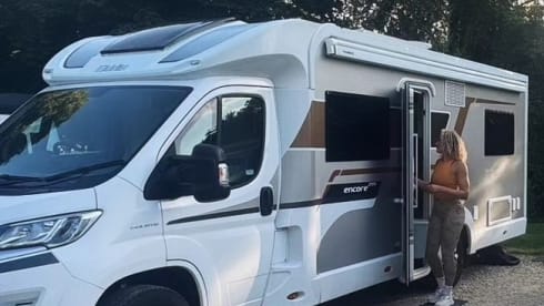 Iris – Elddis Encore Experience - 4 berth 
