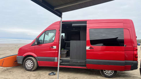 Poppy – 2 berth Volkswagen Crafter from 2008