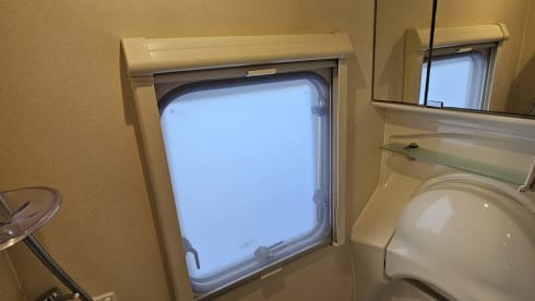 FARAH – 2 berth Peugeot bus from 2009
