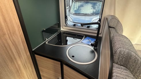 HARRIS – 2026 FORD TRANSIT RIMOR KILIG 669 - 5 BERTH AUTOMATIC